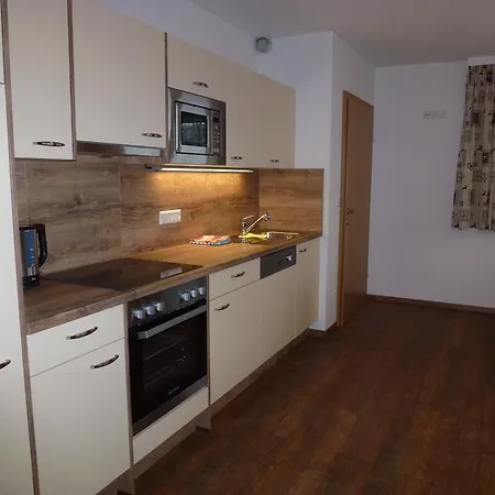 U. Knauss 斯拉德明